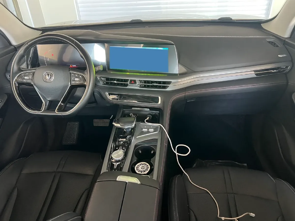 2022 ChangAn CS75 Plus 1.5T 178HP L4 6AT,autocango,china used car exporter,china ev exporter,chinese used car exporter,chinese used ev exporter