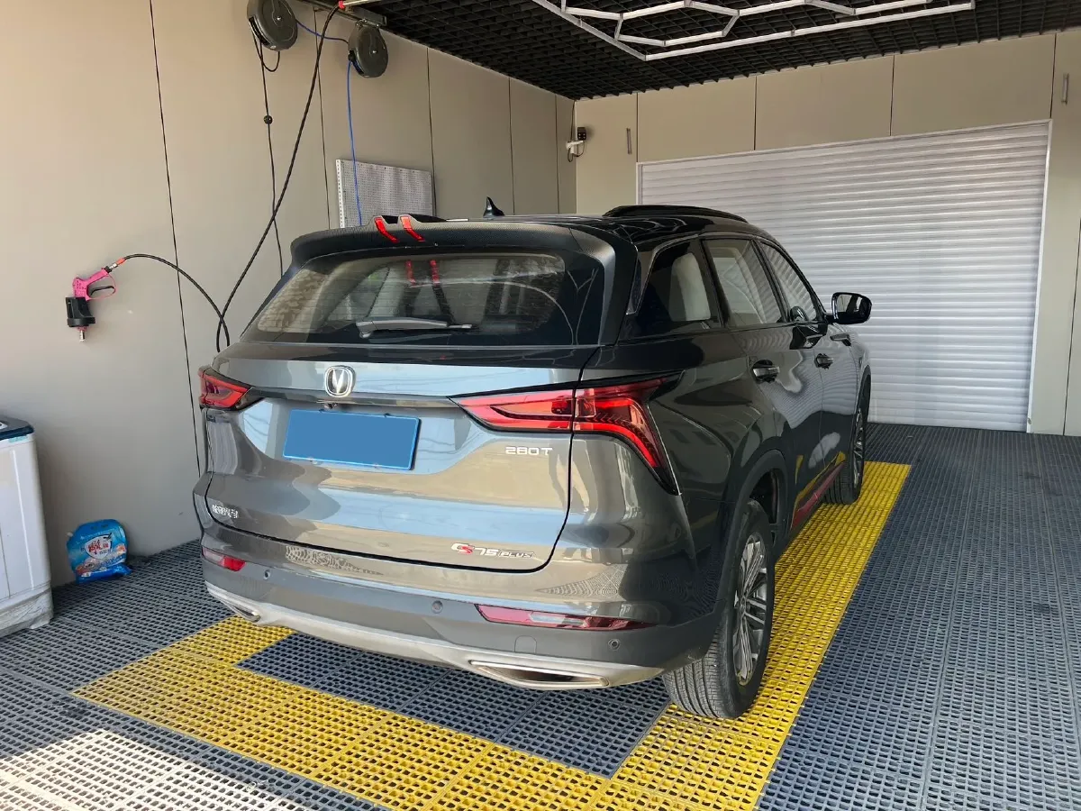 2022 ChangAn CS75 Plus 1.5T 178HP L4 6AT,autocango,china used car exporter,china ev exporter,chinese used car exporter,chinese used ev exporter