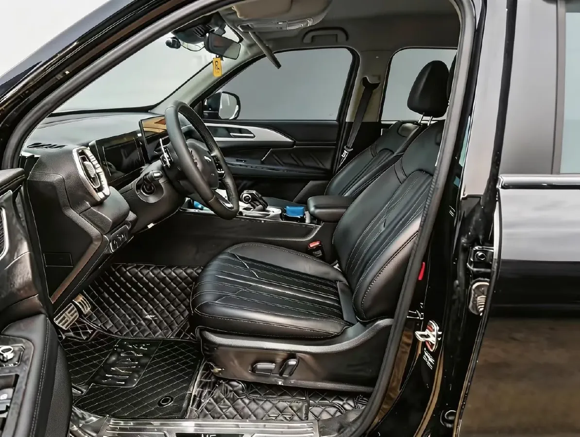 2025 Haval H5 2.0T 166HP L4 8AT,autocango,china used car exporter,china ev exporter,chinese used car exporter,chinese used ev exporter