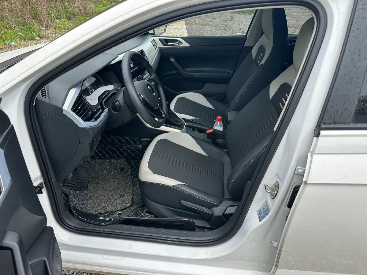 2021 Haval H6 1.5T 169HP L4 7DCT,autocango,china used car exporter,china ev exporter,chinese used car exporter,chinese used ev exporter