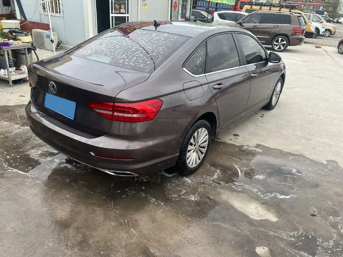 2018 Skoda Karoq 1.4T 150HP L4 7DCT,autocango,china used car exporter,china ev exporter,chinese used car exporter,chinese used ev exporter