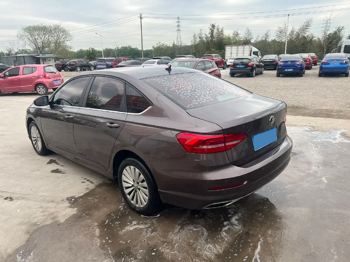 2018 Skoda Karoq 1.4T 150HP L4 7DCT,autocango,china used car exporter,china ev exporter,chinese used car exporter,chinese used ev exporter