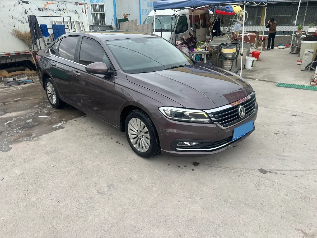2018 Skoda Karoq 1.4T 150HP L4 7DCT,autocango,china used car exporter,china ev exporter,chinese used car exporter,chinese used ev exporter