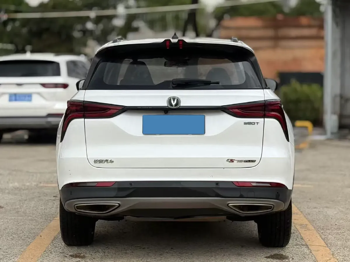 2022 ChangAn CS75 Plus 1.5T 178HP L4 6AT,autocango,china used car exporter,china ev exporter,chinese used car exporter,chinese used ev exporter