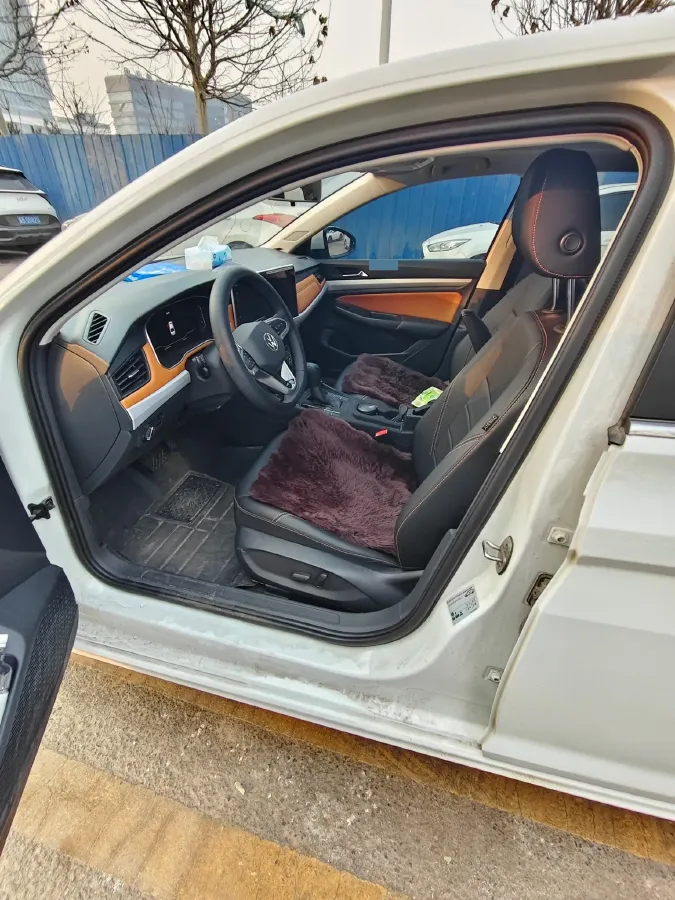 2025 Volkswagen Bora 1.2T 116HP L4 7DCT,autocango,china used car exporter,china ev exporter,chinese used car exporter,chinese used ev exporter