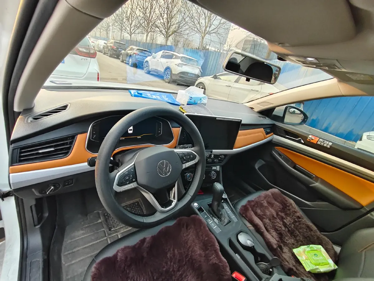 2025 Volkswagen Bora 1.2T 116HP L4 7DCT,autocango,china used car exporter,china ev exporter,chinese used car exporter,chinese used ev exporter