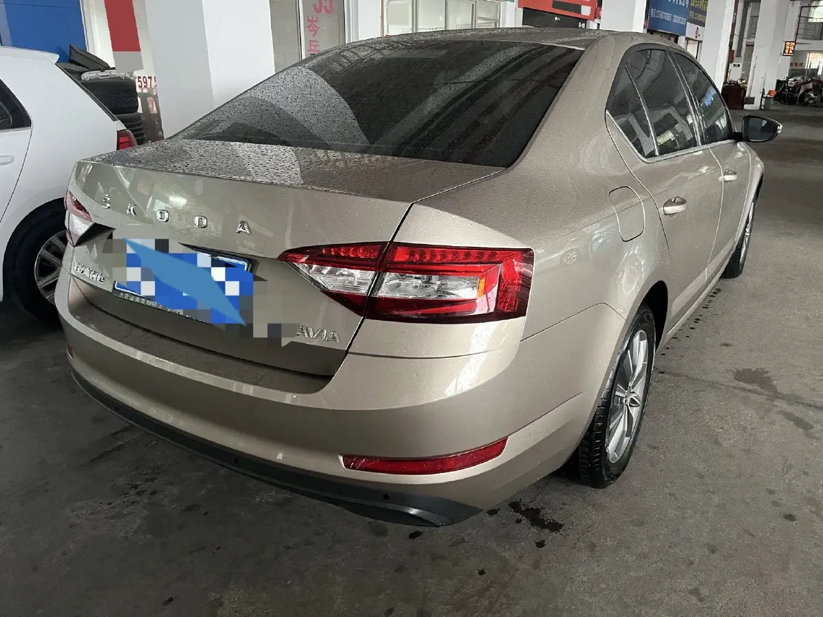 2021 Skoda Octavia 1.5L 113HP L4 6AT,autocango,china used car exporter,china ev exporter,chinese used car exporter,chinese used ev exporter