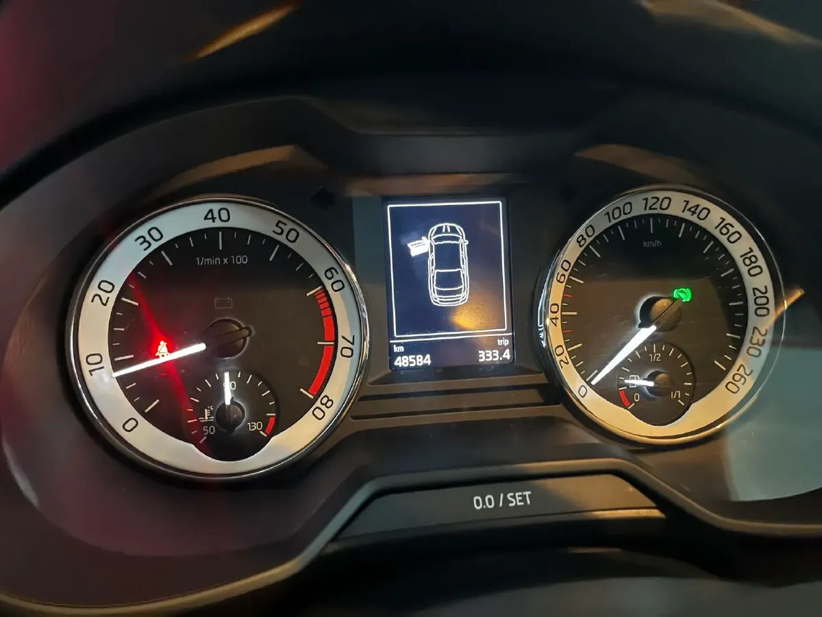 2021 Skoda Octavia 1.5L 113HP L4 6AT,autocango,china used car exporter,china ev exporter,chinese used car exporter,chinese used ev exporter