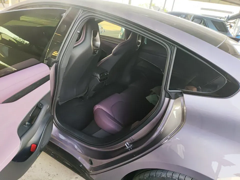 2024 MI SU7 BEV 101KWH,autocango,china used car exporter,china ev exporter,chinese used car exporter,chinese used ev exporter