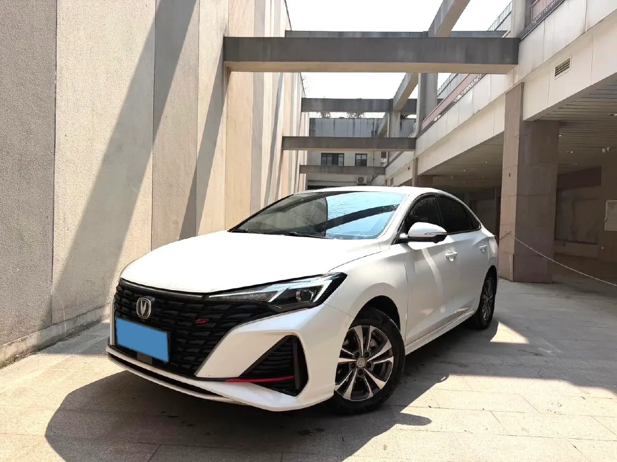 2025 ChangAn Eado 1.4T 160HP L4 7DCT,autocango,china used car exporter,china ev exporter,chinese used car exporter,chinese used ev exporter