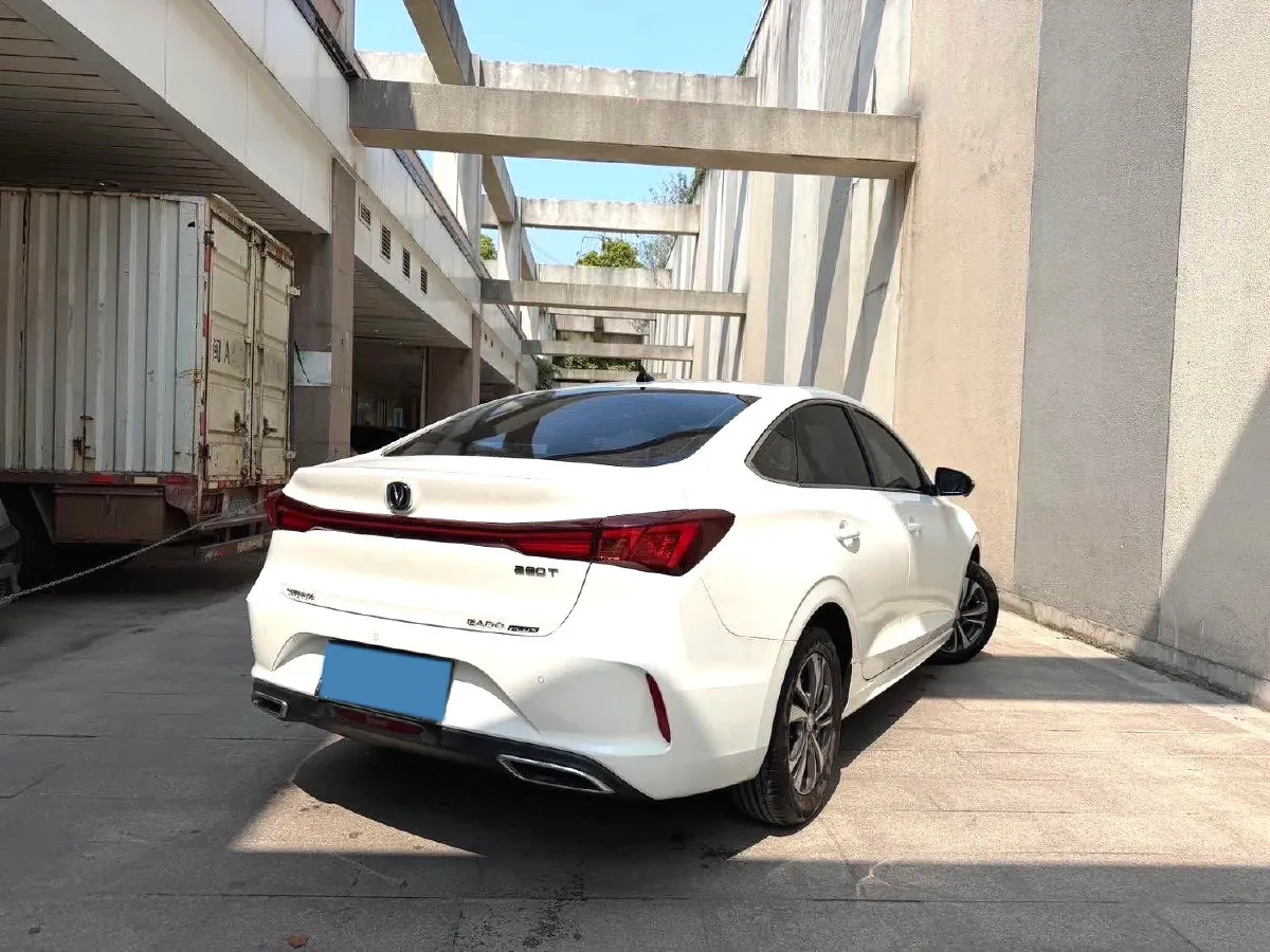 2025 ChangAn Eado 1.4T 160HP L4 7DCT,autocango,china used car exporter,china ev exporter,chinese used car exporter,chinese used ev exporter