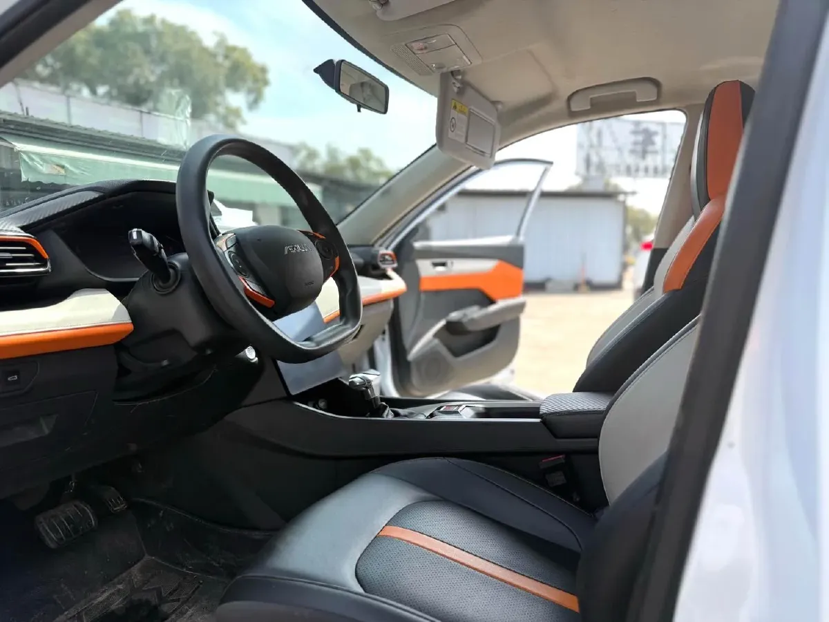 2023 DongFeng Aeolus YiXuan 1.5L 125HP L4 6DCT,autocango,china used car exporter,china ev exporter,chinese used car exporter,chinese used ev exporter