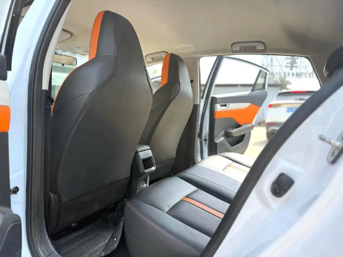 2023 DongFeng Aeolus YiXuan 1.5L 125HP L4 6DCT,autocango,china used car exporter,china ev exporter,chinese used car exporter,chinese used ev exporter