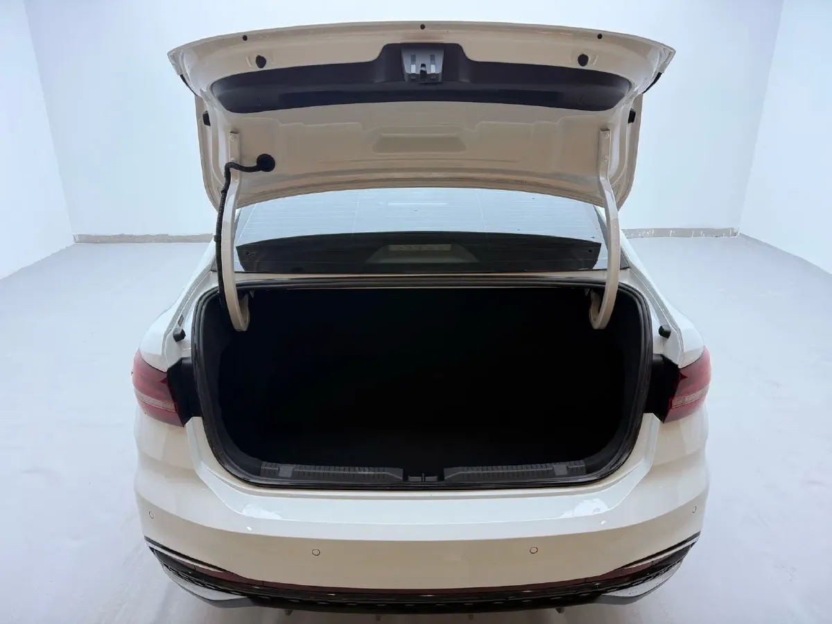 2023 Volkswagen Lavida 1.4T 150HP L4 7DCT,autocango,china used car exporter,china ev exporter,chinese used car exporter,chinese used ev exporter