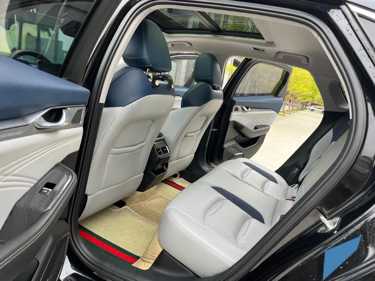 2021 Geely Preface 2.0T 190HP L4 7DCT,autocango,china used car exporter,china ev exporter,chinese used car exporter,chinese used ev exporter