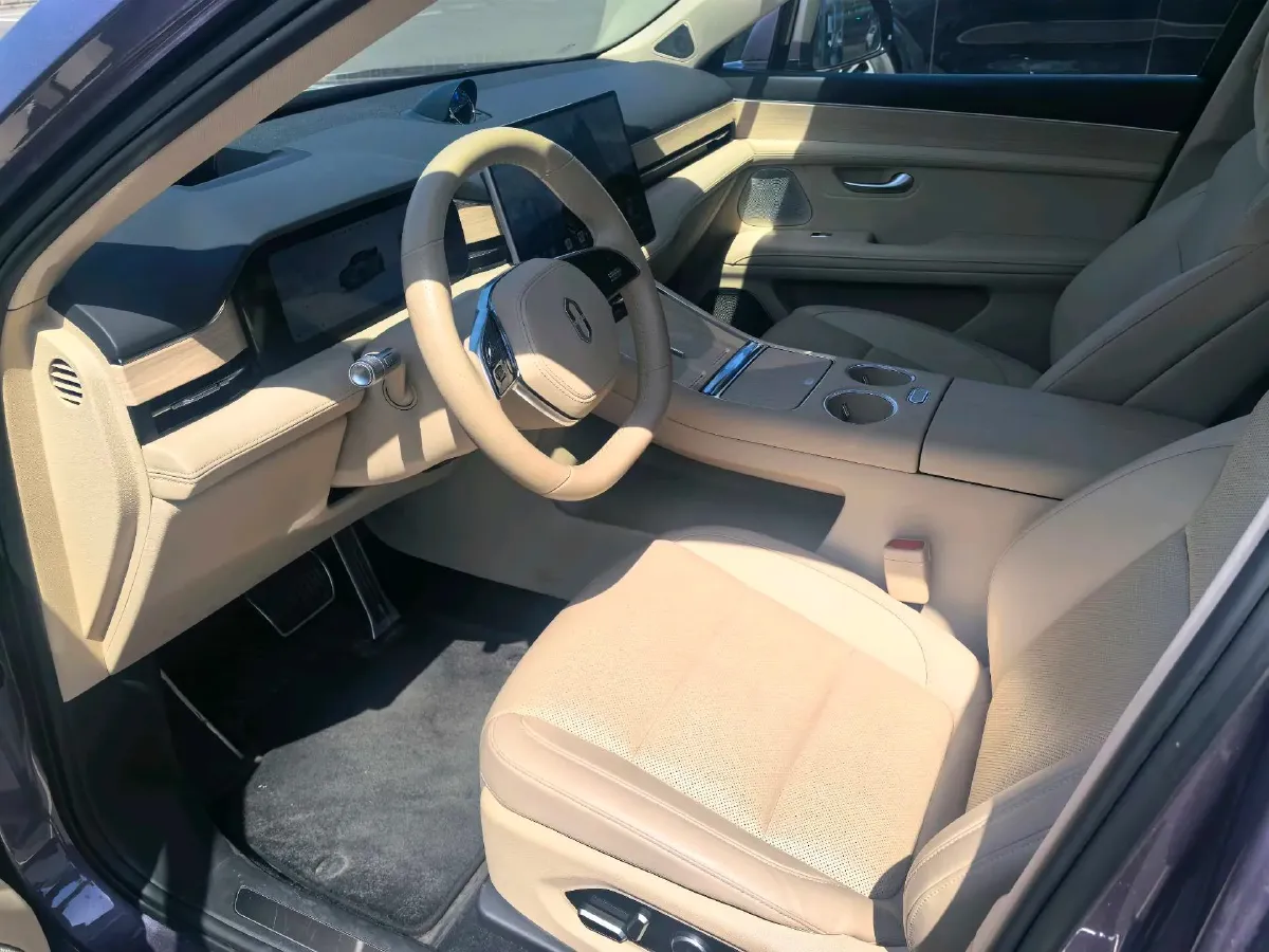 2025 AITO AITO M5 1.5T 152HP L4 REEV 42KWH,autocango,china used car exporter,china ev exporter,chinese used car exporter,chinese used ev exporter