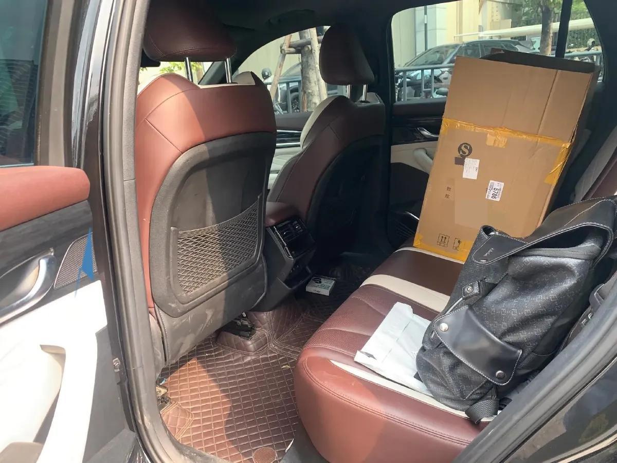 2021 Geely Monjaro 2.0T 218HP L4 7DCT,autocango,china used car exporter,china ev exporter,chinese used car exporter,chinese used ev exporter