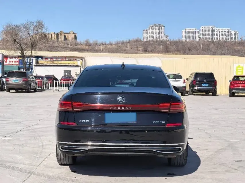 2024 Volkswagen Passat 2.0T 220HP L4 7DCT,autocango,china used car exporter,china ev exporter,chinese used car exporter,chinese used ev exporter