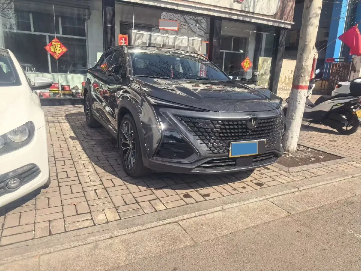 2022 ChangAn UNI-T 1.5T 188HP L4 7DCT,autocango,china used car exporter,china ev exporter,chinese used car exporter,chinese used ev exporter