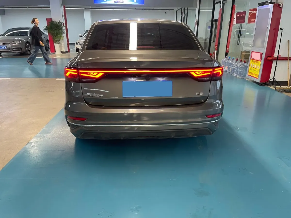 2022 Geely Emgrand 1.5L 114HP L4 CVT,autocango,china used car exporter,china ev exporter,chinese used car exporter,chinese used ev exporter