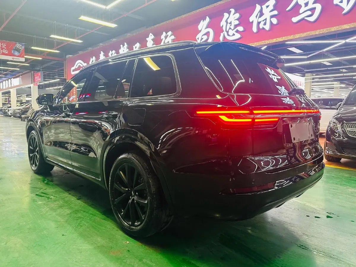 2021 Li ONE Range Extended 131HP REEV 40.5KWH,autocango,china used car exporter,china ev exporter,chinese used car exporter,chinese used ev exporter