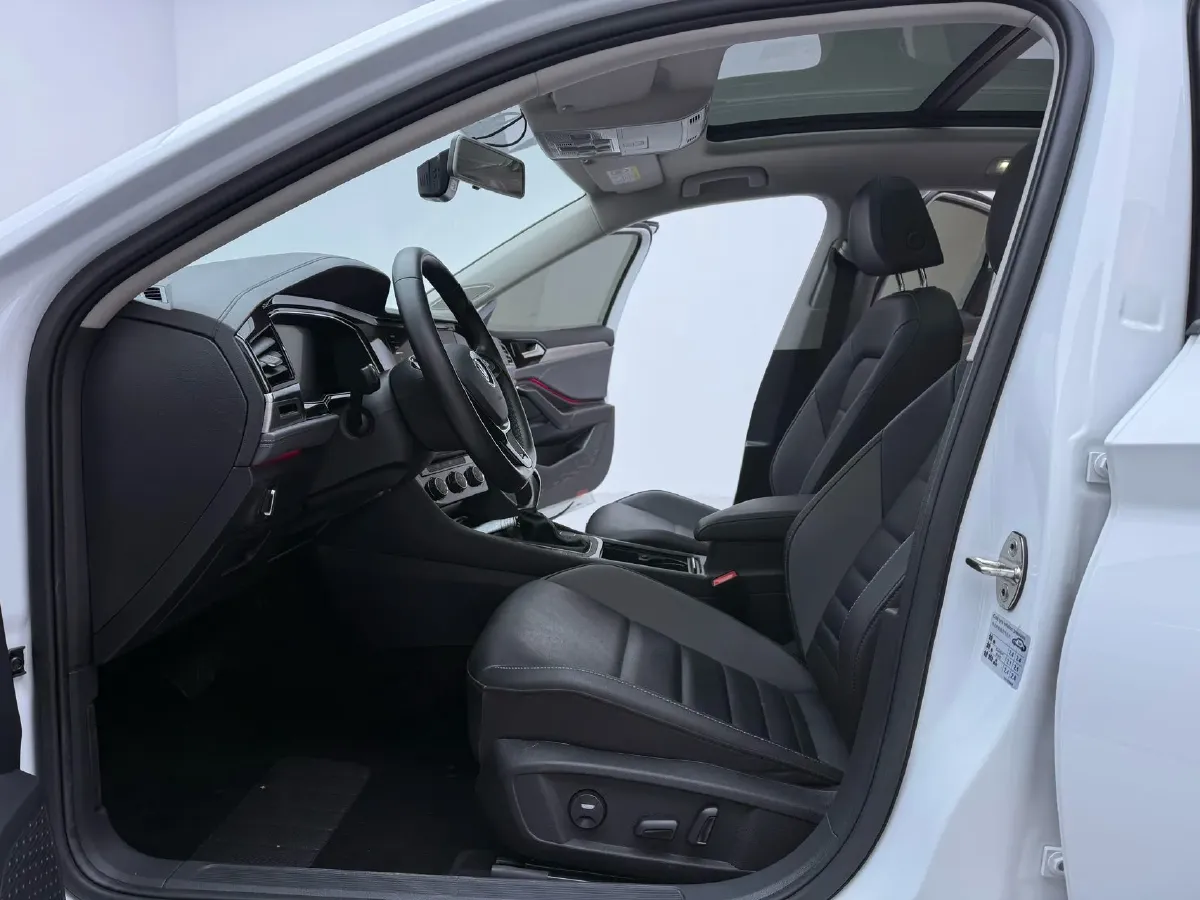 2022 Volkswagen Sagitar 1.2T 116HP L4 7DCT,autocango,china used car exporter,china ev exporter,chinese used car exporter,chinese used ev exporter