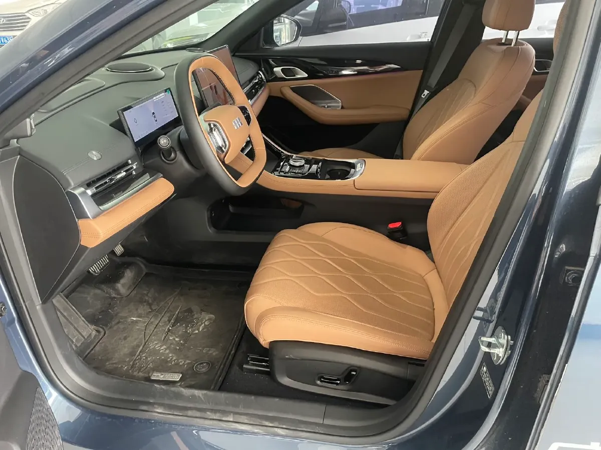 2025 Geely Galaxy A7 1.5L 112HP L4 1DHT PHEV,autocango,china used car exporter,china ev exporter,chinese used car exporter,chinese used ev exporter