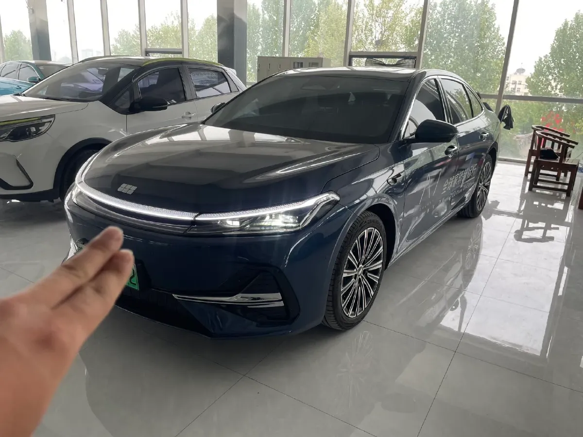 2025 Geely Galaxy A7 1.5L 112HP L4 1DHT PHEV,autocango,china used car exporter,china ev exporter,chinese used car exporter,chinese used ev exporter