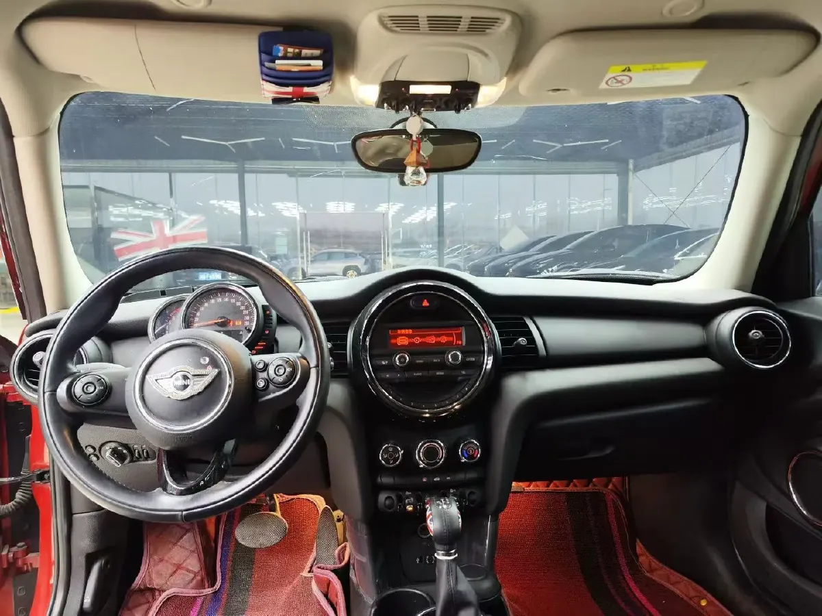 2016 MINI MINI 1.2T 102HP L3 6AT,autocango,china used car exporter,china ev exporter,chinese used car exporter,chinese used ev exporter