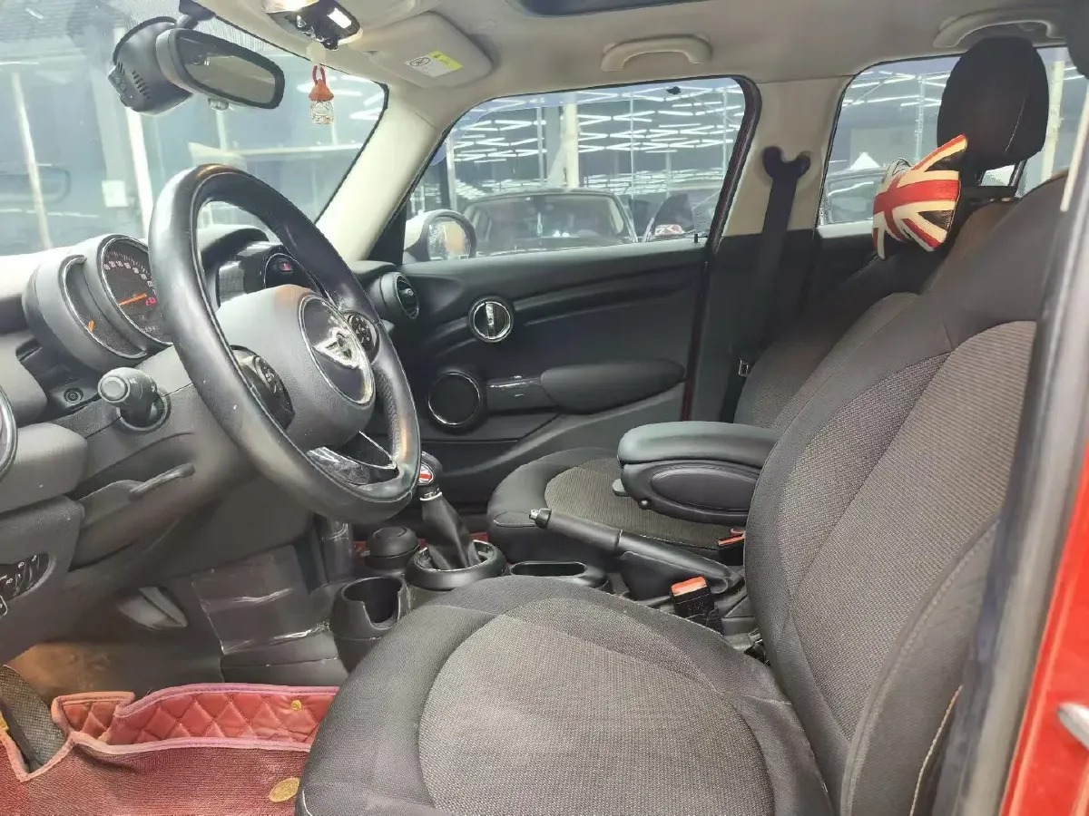 2016 MINI MINI 1.2T 102HP L3 6AT,autocango,china used car exporter,china ev exporter,chinese used car exporter,chinese used ev exporter