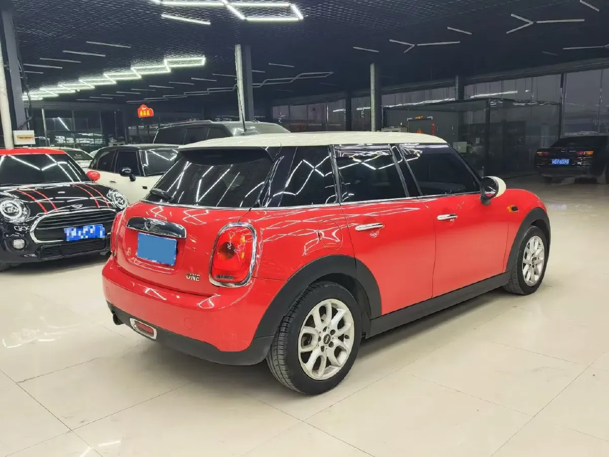 2016 MINI MINI 1.2T 102HP L3 6AT,autocango,china used car exporter,china ev exporter,chinese used car exporter,chinese used ev exporter