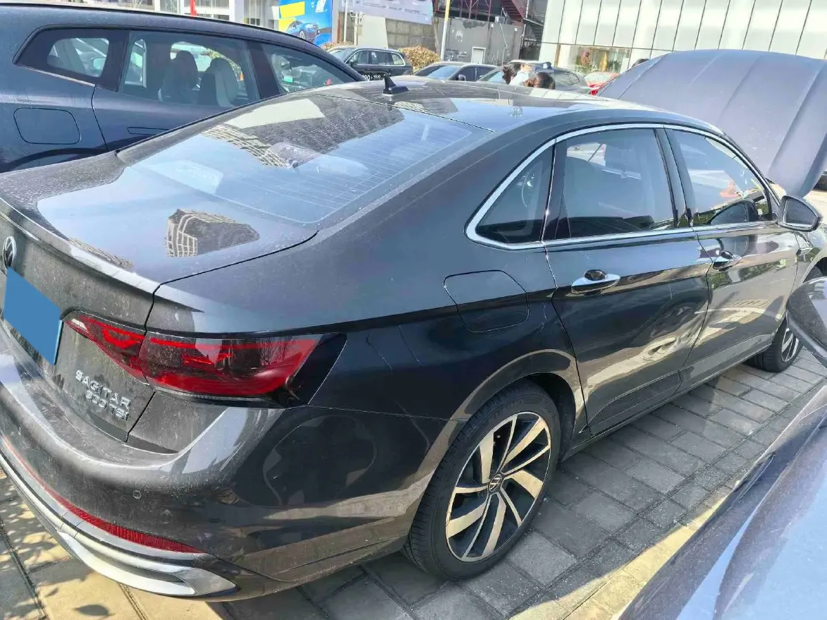 2023 Volkswagen Sagitar 1.5T 160HP L4 7DCT,autocango,china used car exporter,china ev exporter,chinese used car exporter,chinese used ev exporter