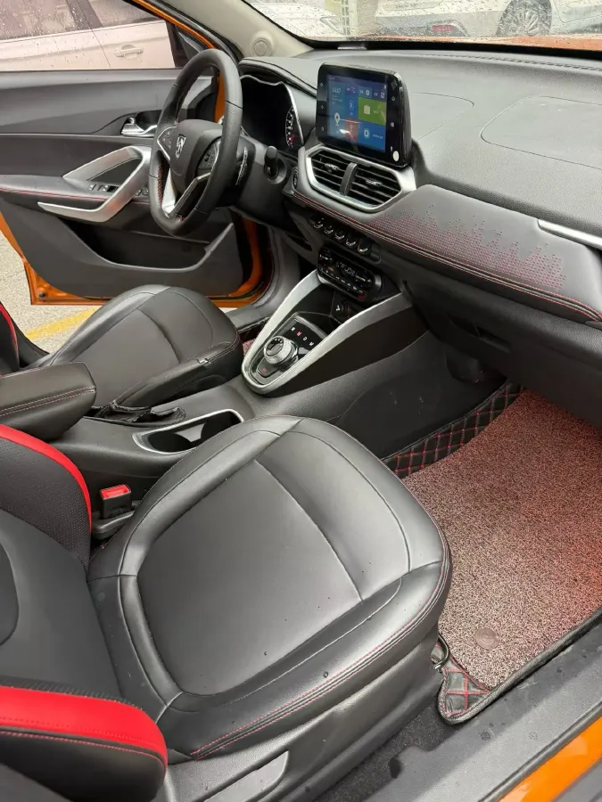 2018 BaoJun 530 1.5T 150HP L4 6DCT,autocango,china used car exporter,china ev exporter,chinese used car exporter,chinese used ev exporter