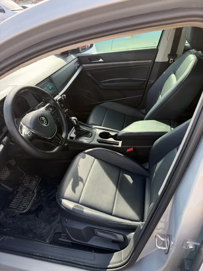 2021 Volkswagen Lavida 1.5L 113HP L4 6AT,autocango,china used car exporter,china ev exporter,chinese used car exporter,chinese used ev exporter