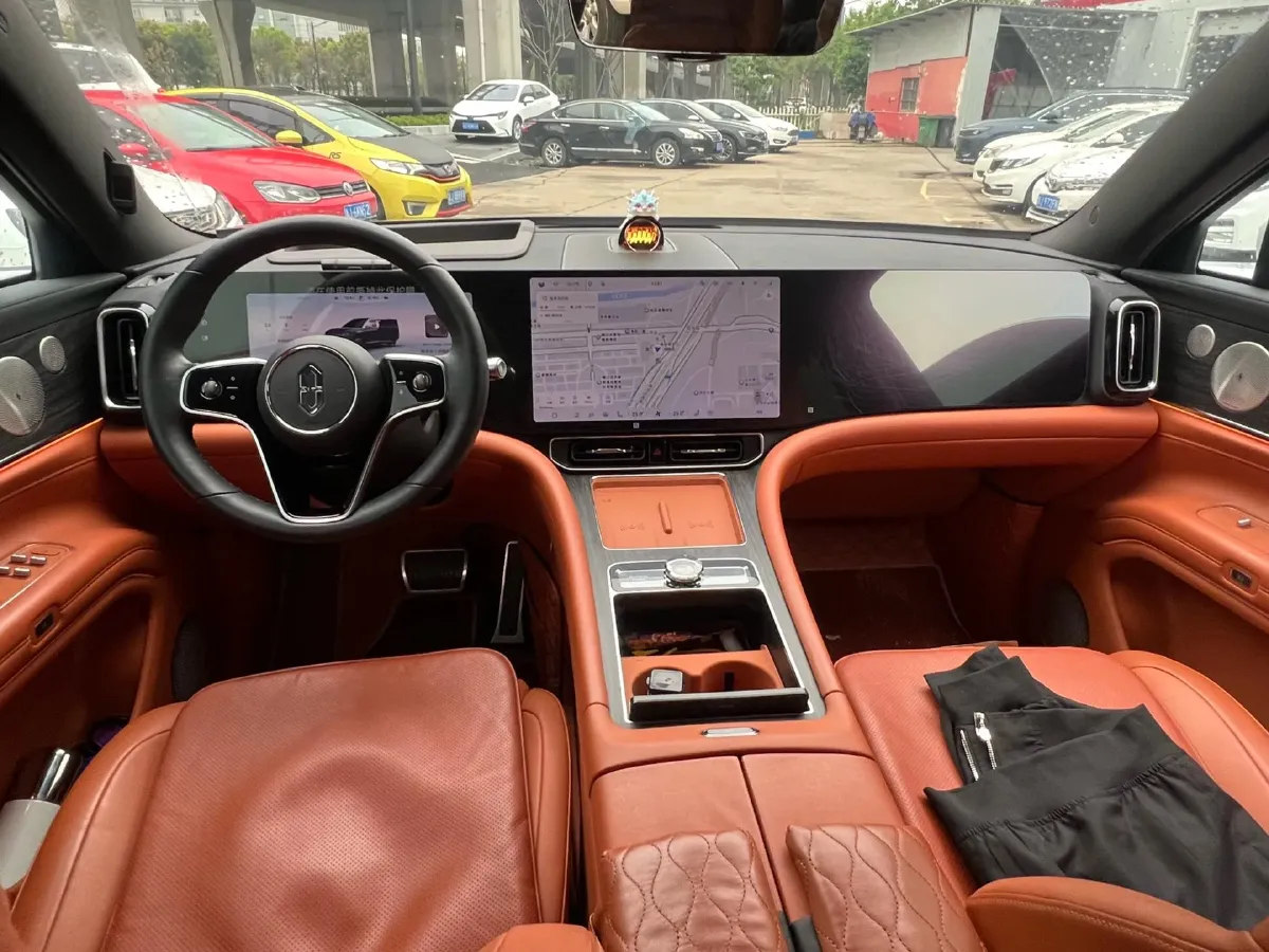 2024 AITO AITO M9 1.5T 152HP L4 REEV 42KWH,autocango,china used car exporter,china ev exporter,chinese used car exporter,chinese used ev exporter