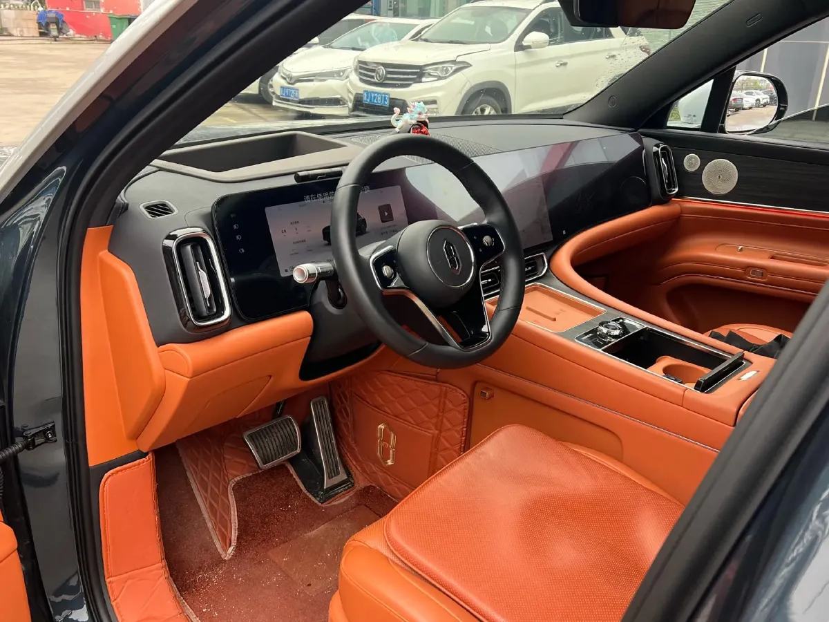 2024 AITO AITO M9 1.5T 152HP L4 REEV 42KWH,autocango,china used car exporter,china ev exporter,chinese used car exporter,chinese used ev exporter