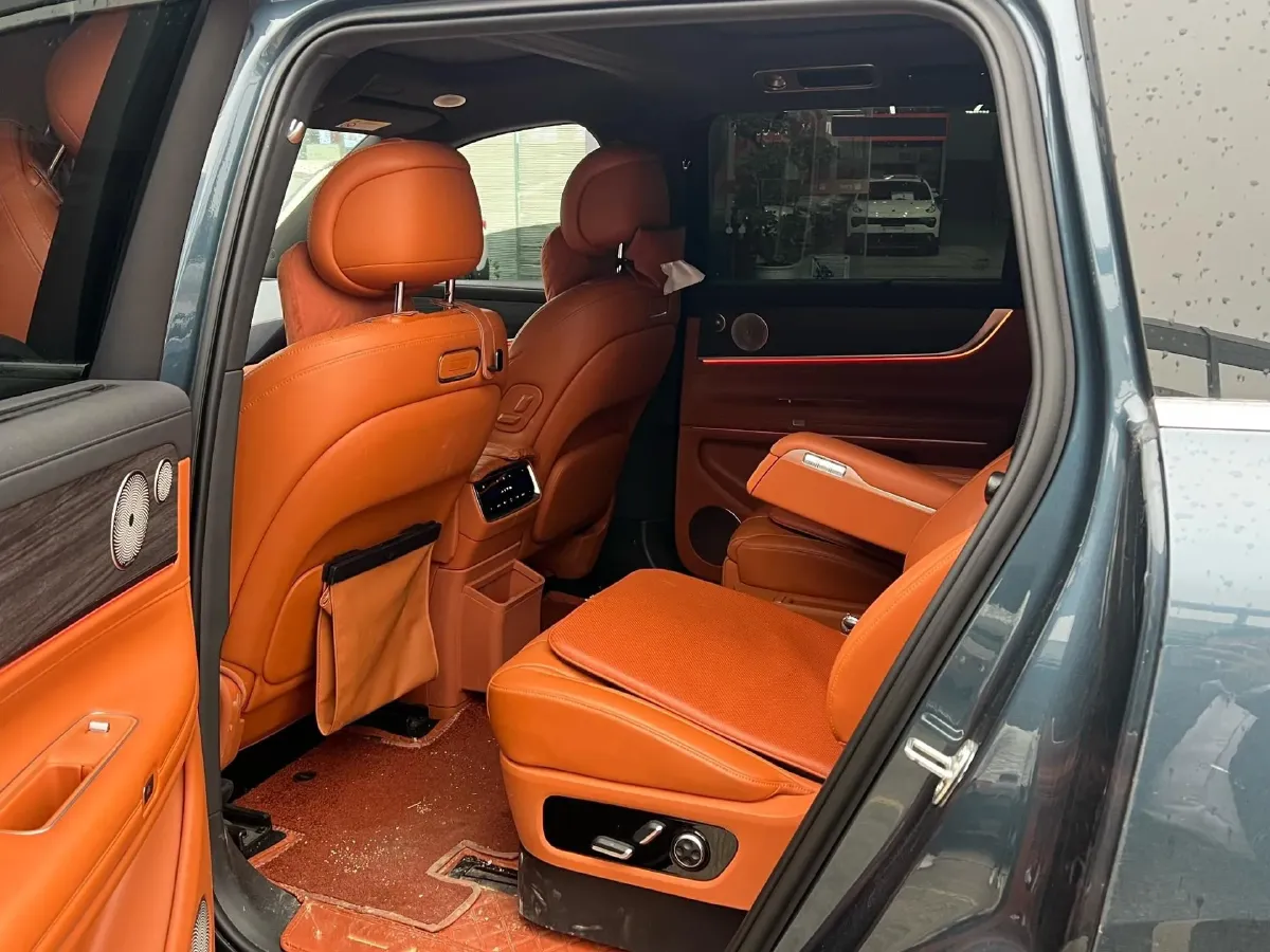 2024 AITO AITO M9 1.5T 152HP L4 REEV 42KWH,autocango,china used car exporter,china ev exporter,chinese used car exporter,chinese used ev exporter