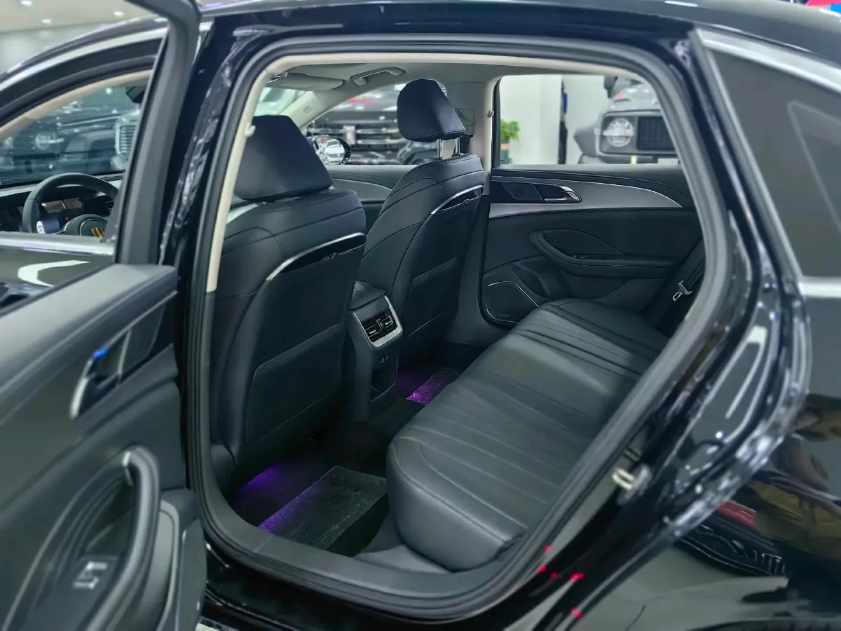 2024 HongQi H5 1.5T 169HP L4 7DCT,autocango,china used car exporter,china ev exporter,chinese used car exporter,chinese used ev exporter