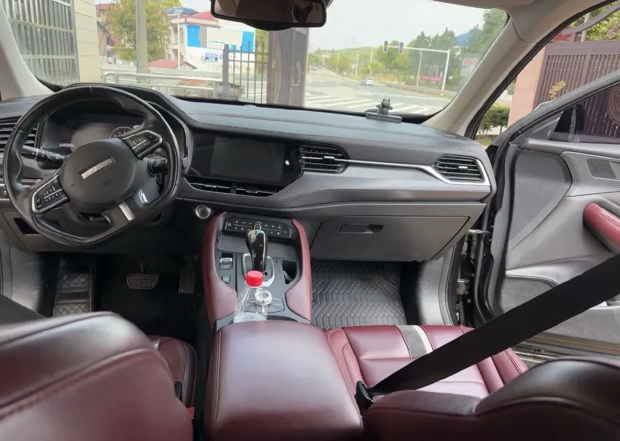 2019 Haval F7x 2.0T 224HP L4 7DCT,autocango,china used car exporter,china ev exporter,chinese used car exporter,chinese used ev exporter