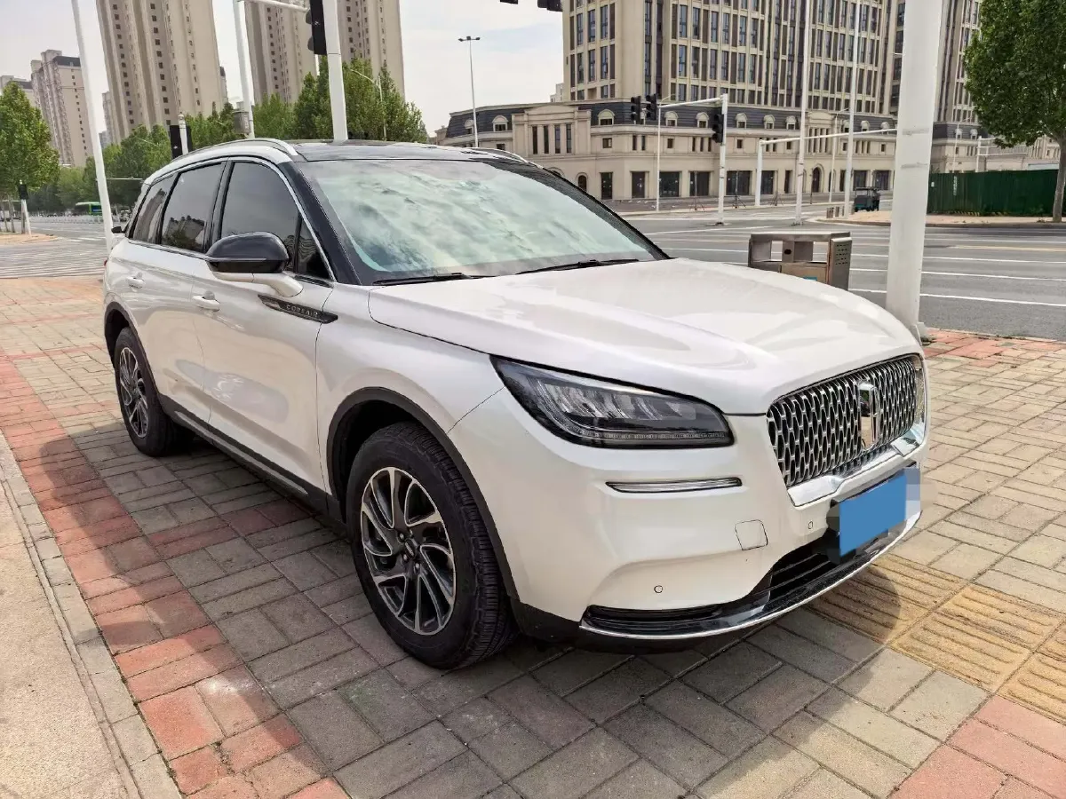 2022 Lincoln Corsair 2.0T 245HP L4 8AT,autocango,china used car exporter,china ev exporter,chinese used car exporter,chinese used ev exporter