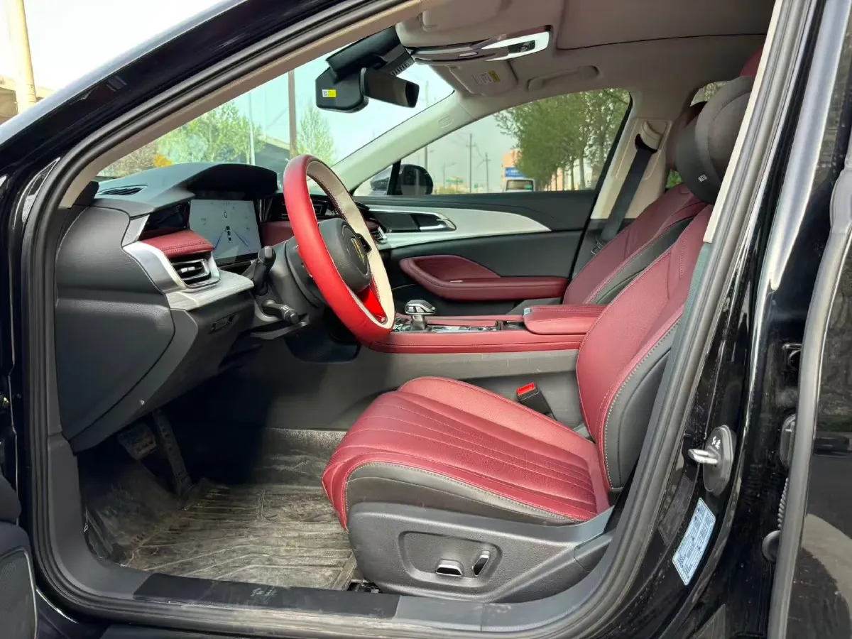 2025 HongQi H5 1.5T 169HP L4 1DHT Hybrid,autocango,china used car exporter,china ev exporter,chinese used car exporter,chinese used ev exporter