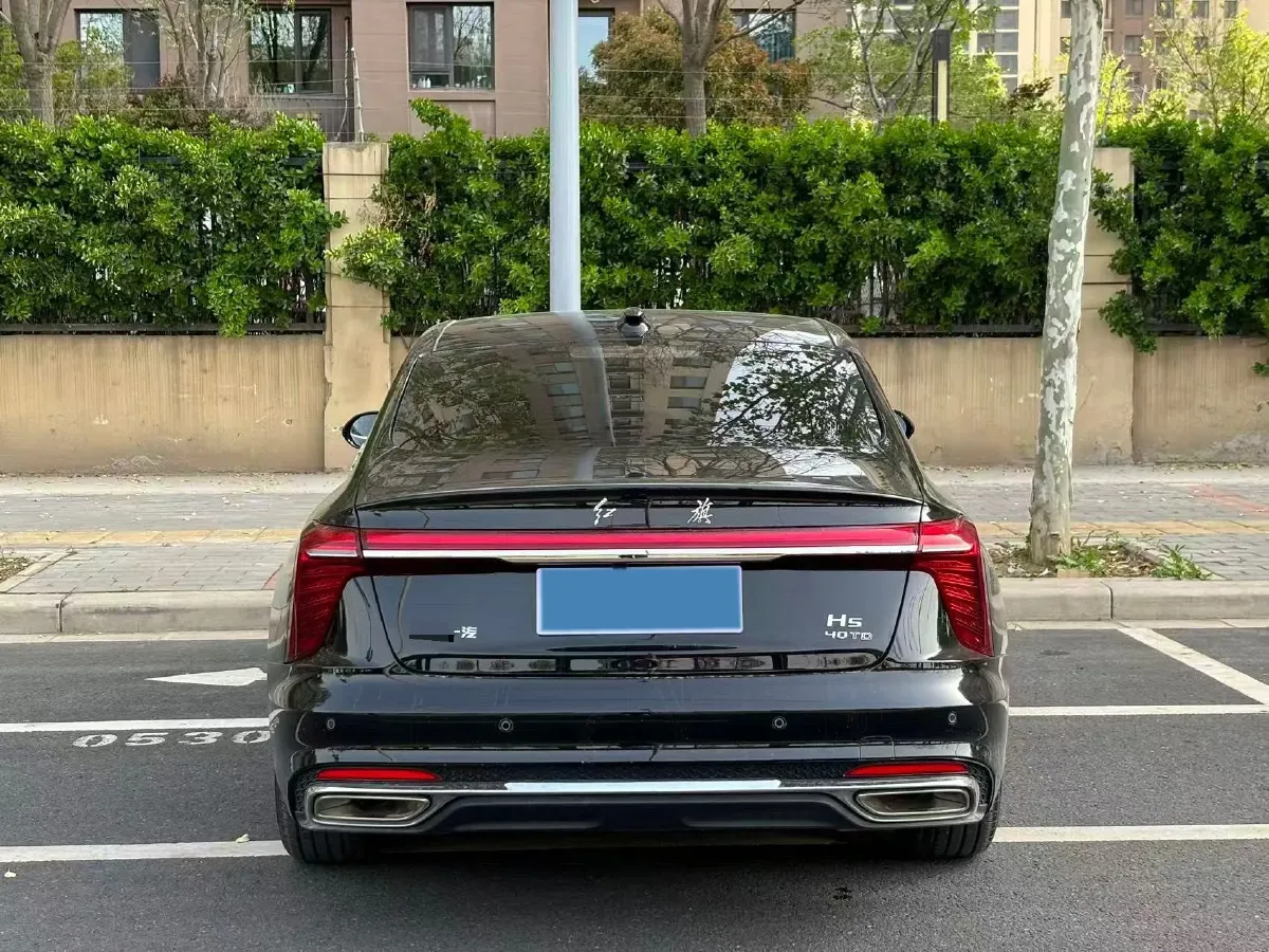 2025 HongQi H5 1.5T 169HP L4 1DHT Hybrid,autocango,china used car exporter,china ev exporter,chinese used car exporter,chinese used ev exporter