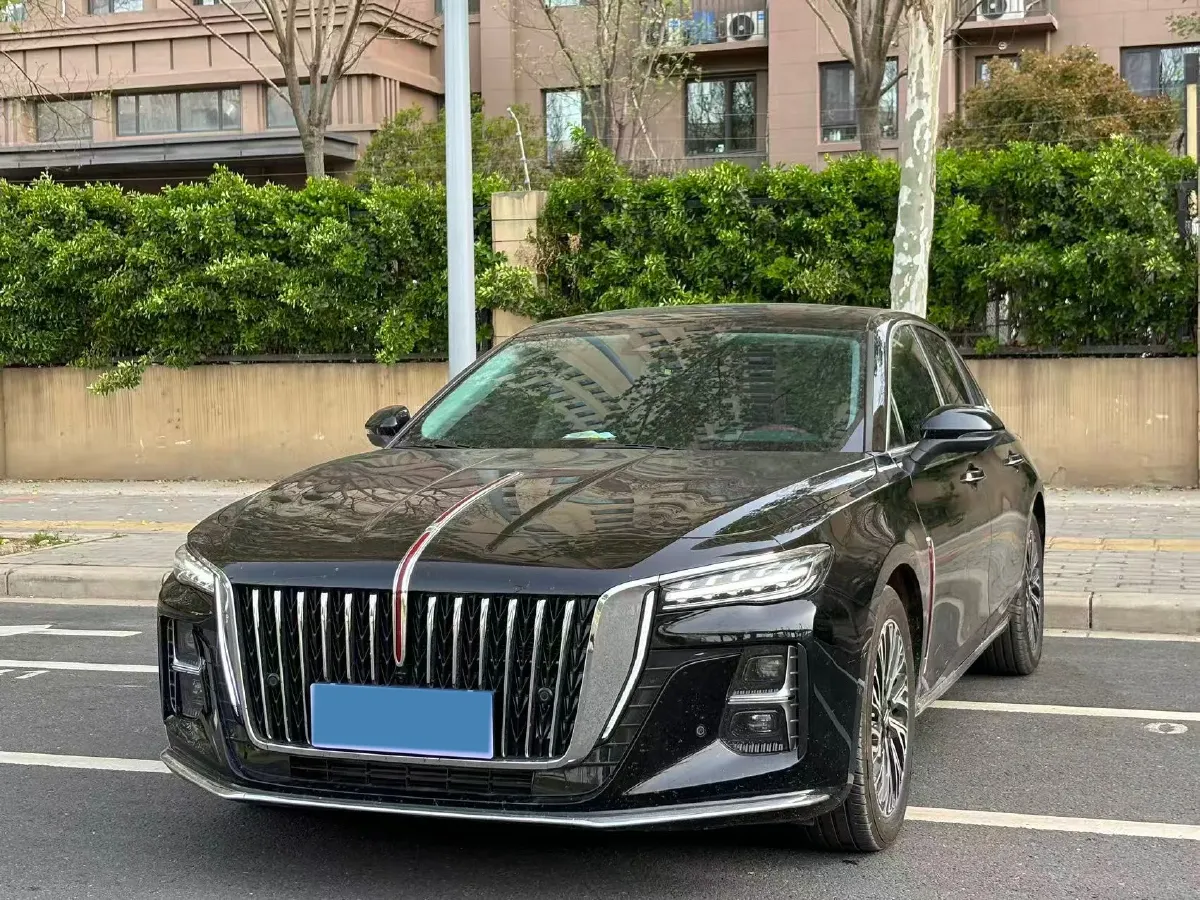 2025 HongQi H5 1.5T 169HP L4 1DHT Hybrid,autocango,china used car exporter,china ev exporter,chinese used car exporter,chinese used ev exporter