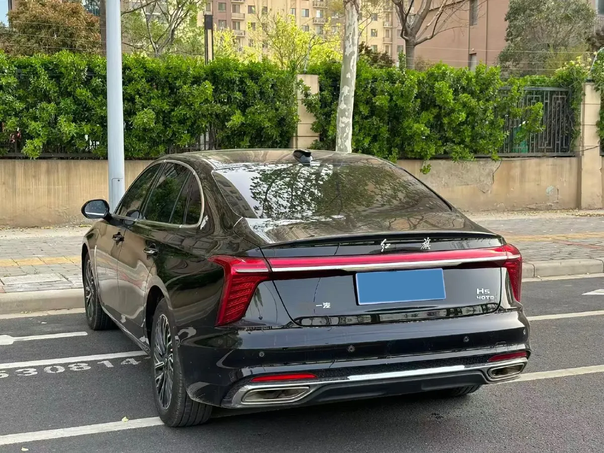 2025 HongQi H5 1.5T 169HP L4 1DHT Hybrid,autocango,china used car exporter,china ev exporter,chinese used car exporter,chinese used ev exporter