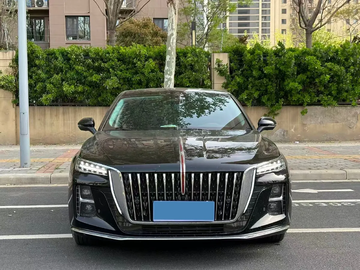 2025 HongQi H5 1.5T 169HP L4 1DHT Hybrid,autocango,china used car exporter,china ev exporter,chinese used car exporter,chinese used ev exporter