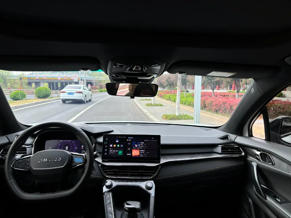 2023 LYNK&CO 03 1.5T 181HP L4 7DCT,autocango,china used car exporter,china ev exporter,chinese used car exporter,chinese used ev exporter