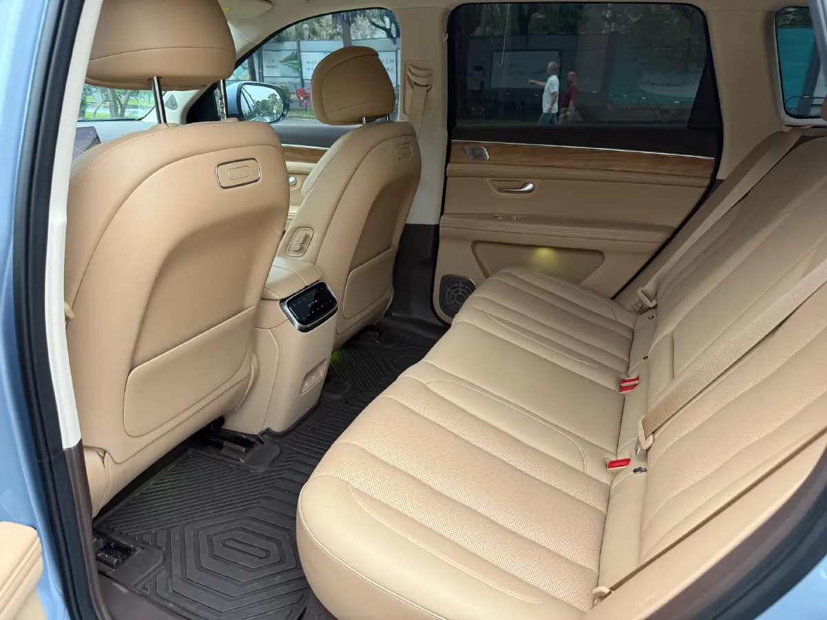 2024 AITO AITO M7 1.5T 152HP L4 REEV 42KWH,autocango,china used car exporter,china ev exporter,chinese used car exporter,chinese used ev exporter