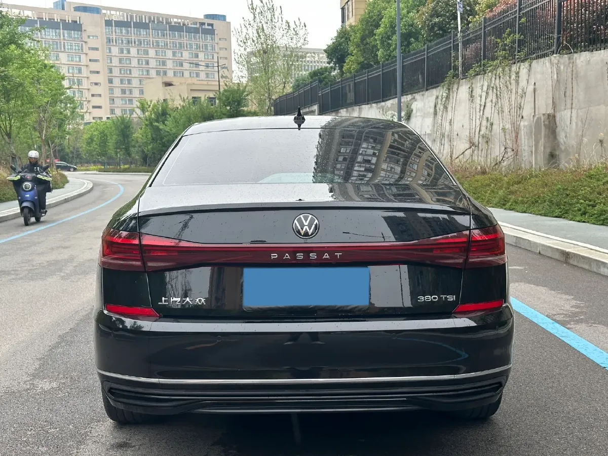 2025 Volkswagen Passat 2.0T 186HP L4 7DCT,autocango,china used car exporter,china ev exporter,chinese used car exporter,chinese used ev exporter