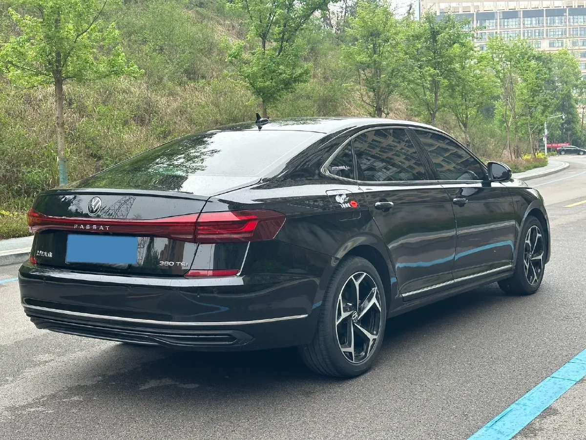 2025 Volkswagen Passat 2.0T 186HP L4 7DCT,autocango,china used car exporter,china ev exporter,chinese used car exporter,chinese used ev exporter