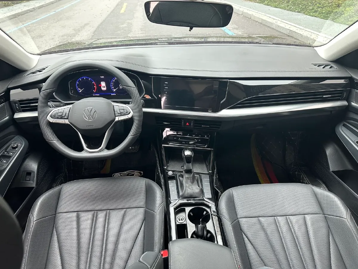 2025 Volkswagen Passat 2.0T 186HP L4 7DCT,autocango,china used car exporter,china ev exporter,chinese used car exporter,chinese used ev exporter